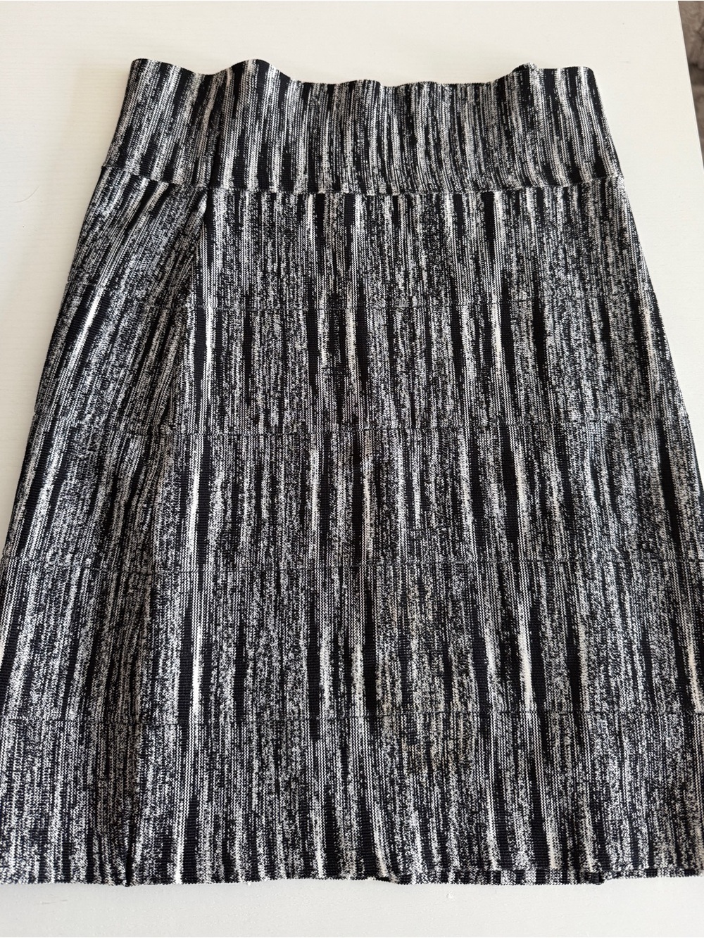 BCBGMaxAzria Black and White Vertical-Texture Midi Skirt
